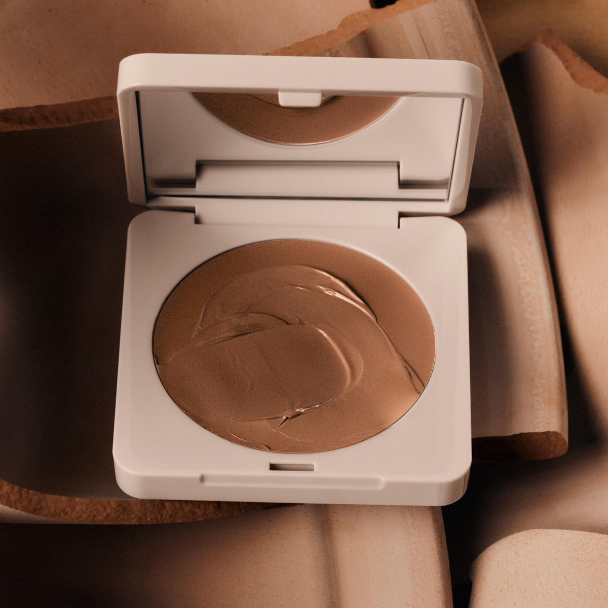 bronzer-butter-balm-clay-w0 Bronzer_Clayy-3.jpg