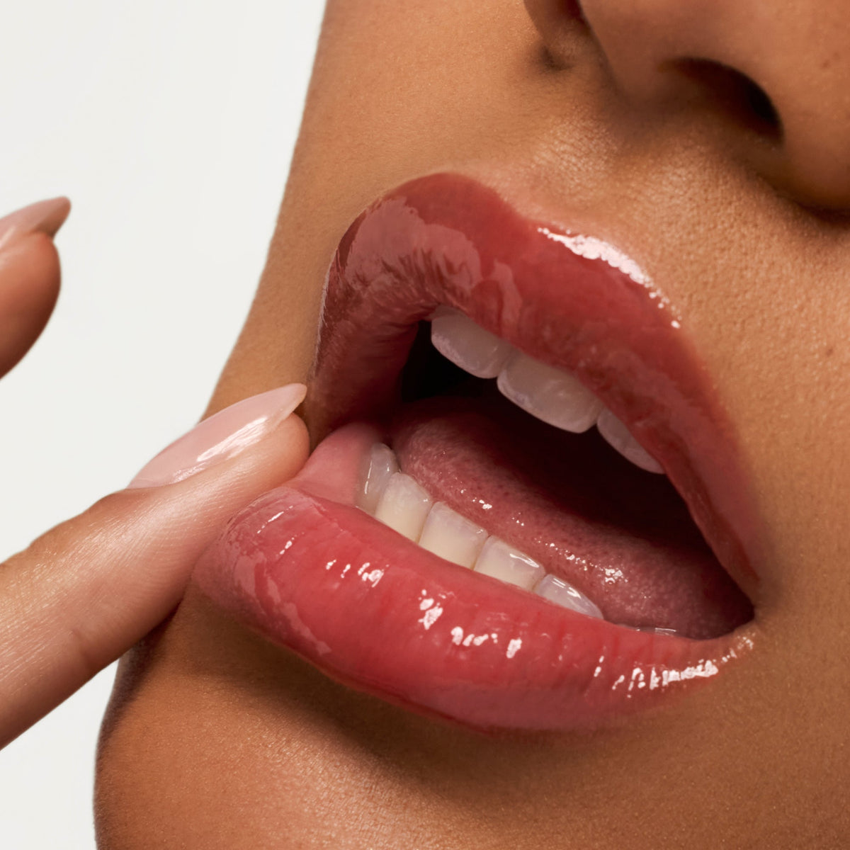 lip-butter-balm-poppy-d4 PDP_LBB-Poppy-2.jpg